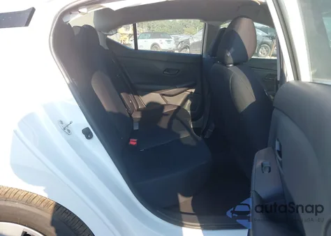 2025 Nissan Sentra S z USA, uszkodzony, nr VIN 3N1AB8BV8SY267453